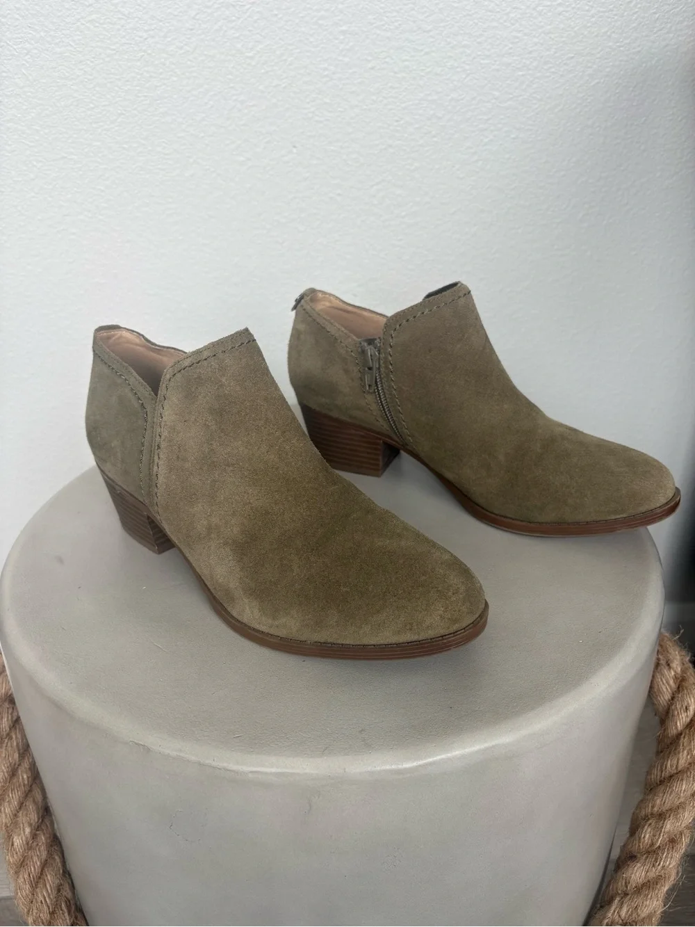 Naturalizer | Green Suede Bootie | Sz 8.5 | Good Condition